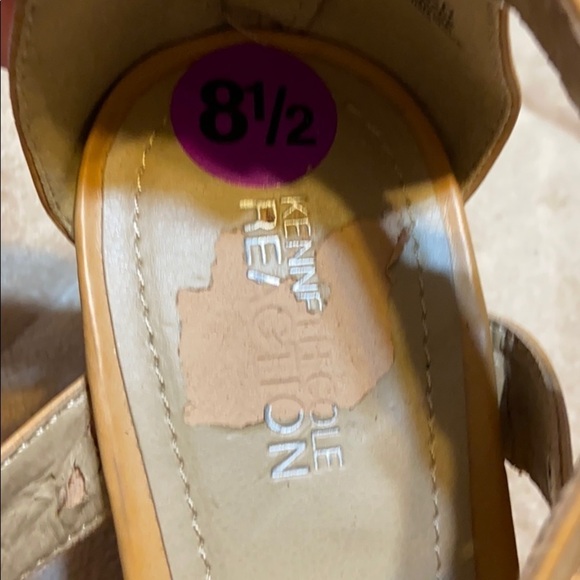 Kenneth Cole Reaction Tan Wedge Espadrille Shoes - Picture 11 of 12